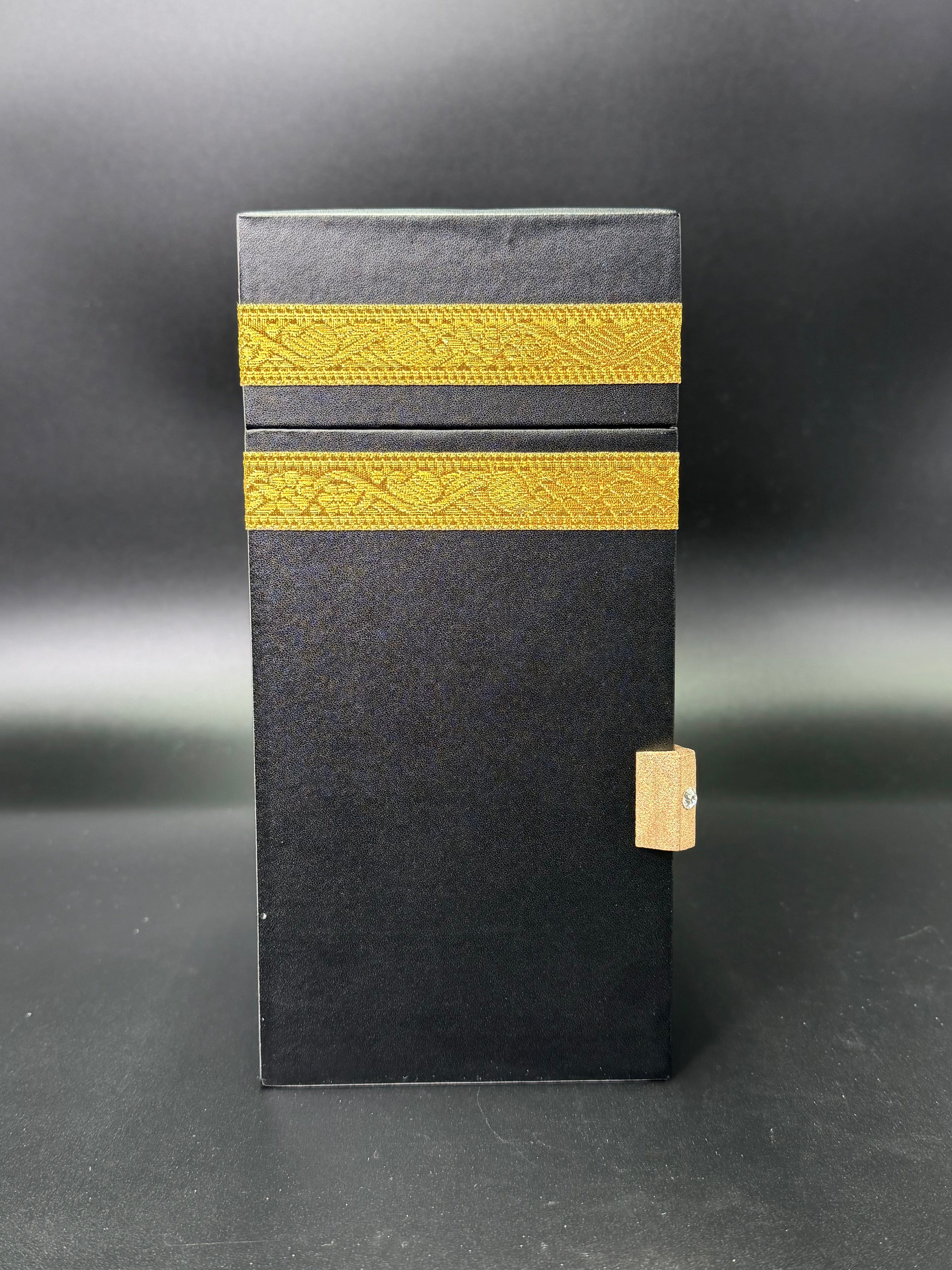 Medium 30 Quran Paras in Kabba Cover Box &nbsp;- Premium Black PU Leather Kaaba Inspired Design