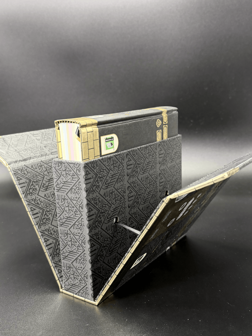 Pop-up Quran case with 13 Line Colour Coded Holy Quran (HB) - Design Inspired by Kaaba